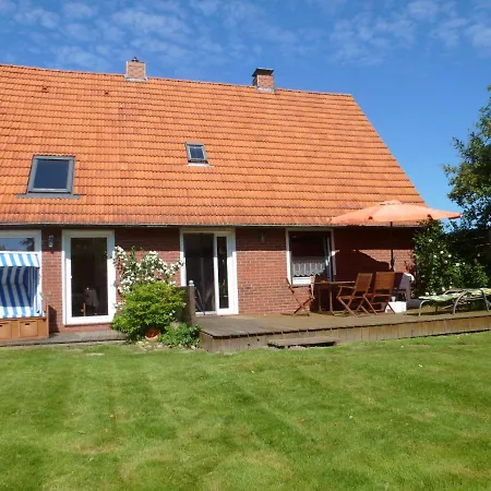 Ferienhaus Deichstern بيت للعطل *